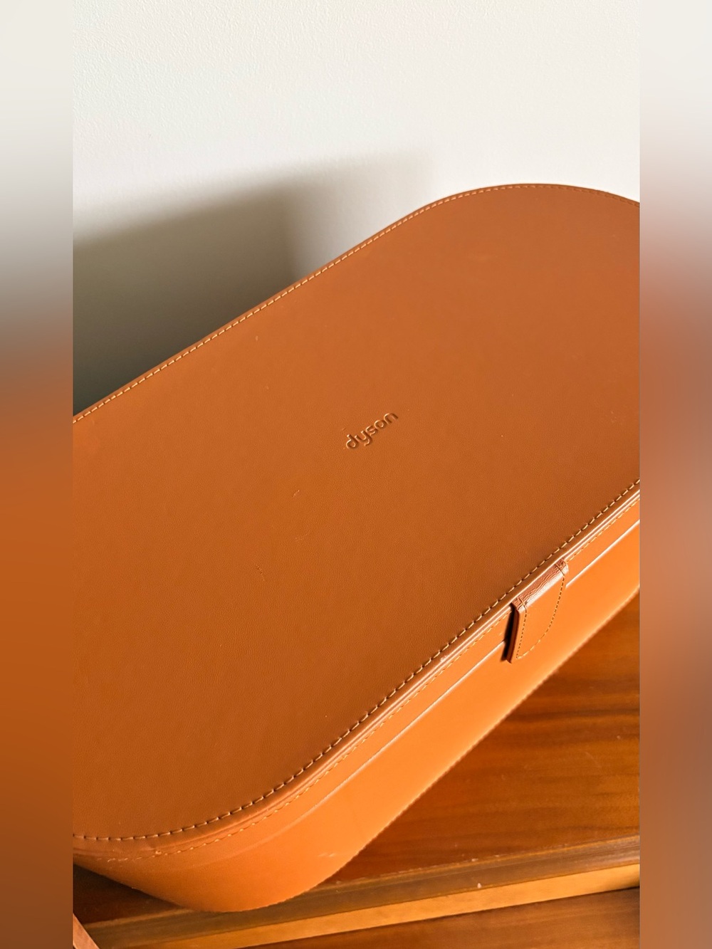 Dyson Leather Organizer/Travel Case - Picture 8 of 13